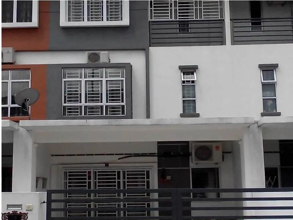 Aurora Homestay Johor Bahru